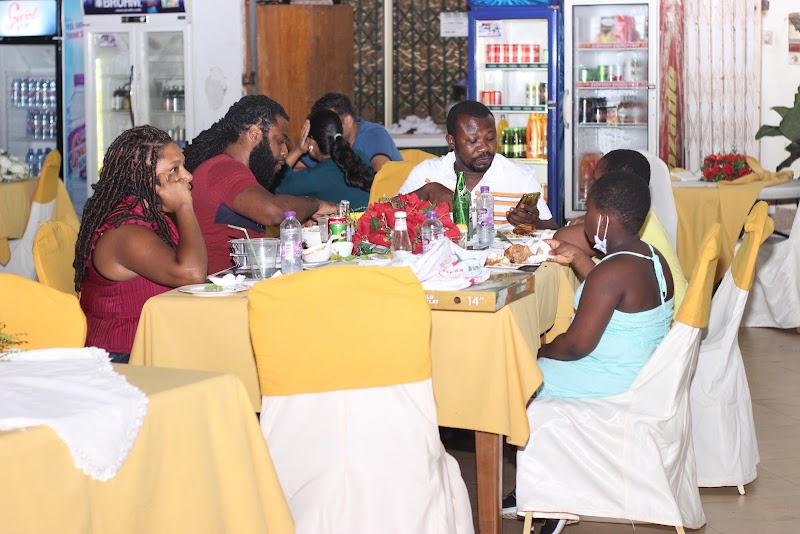 Linda Dor Main Restaurant, Koforidua