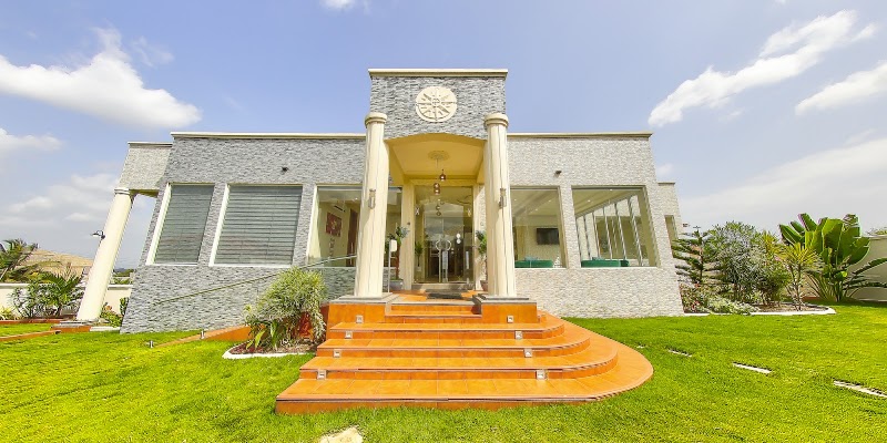 Maya Villa Hotel & Conference Centre